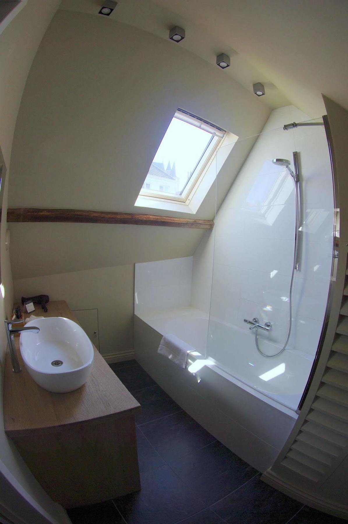 B&B Canal Deluxe บรูจส์ ภายนอก รูปภาพ
